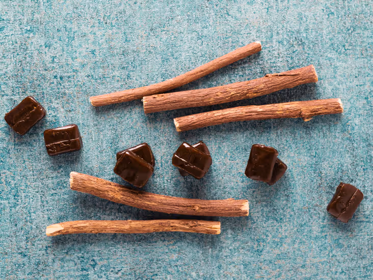 licorice root PCOS, natural remedies for PCOS, herbs for hormonal imbalance