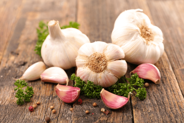garlic detox tips, cleansing with garlic, garlic cleanse results, natural gut health