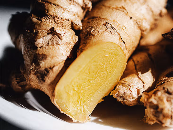 ginger digestion benefits, ginger for gut health, natural digestion aid