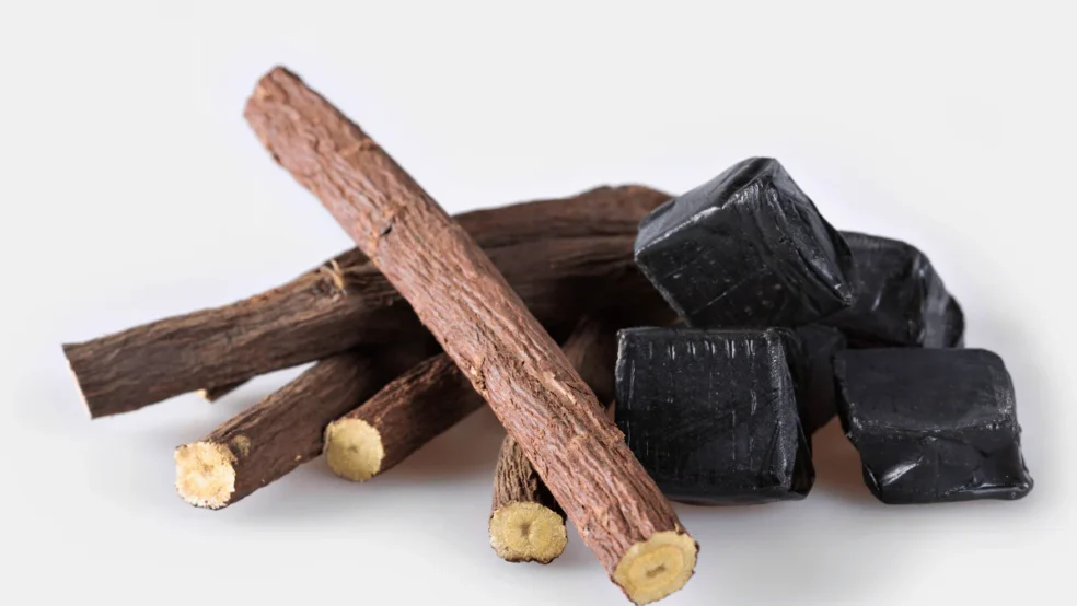 low libido natural treatment, licorice root sex drive, hormonal libido support, natural aphrodisiac herbs, licorice root reproductive health